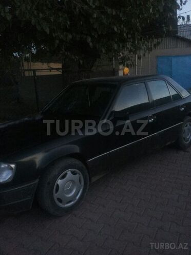 Mercedes E 250 1991, 200,000 km - 2.5 l - Naxçıvan