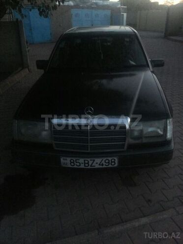 Mercedes E 250 1991, 200,000 km - 2.5 l - Naxçıvan