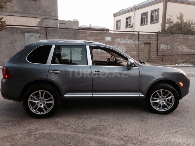 Porsche Cayenne 2004, 174,000 km - 3.2 l - Bakı