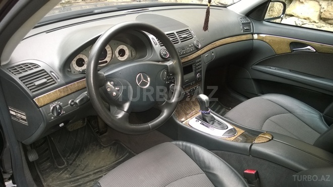 Mercedes E 220 2006, 2,230,000 km - 2.2 l - Bakı
