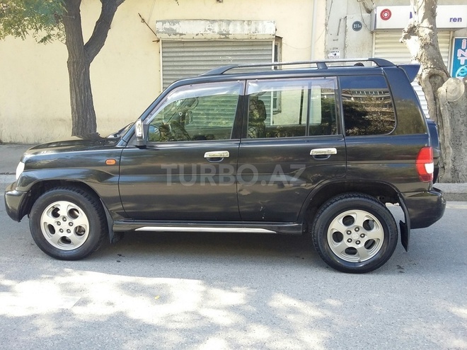 Mitsubishi Pajero io 2001, 156,000 km - 2.0 l - Bakı