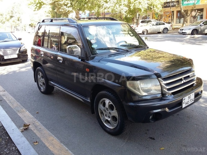 Mitsubishi Pajero io 2001, 156,000 km - 2.0 l - Bakı