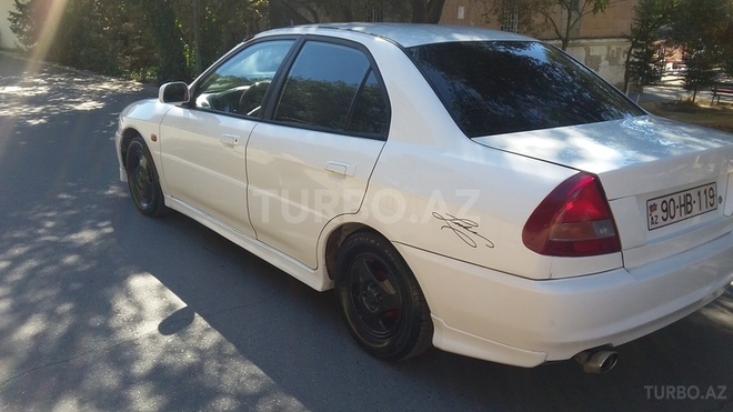 Mitsubishi Lancer 1997, 250,000 km - 0.2 l - Bakı