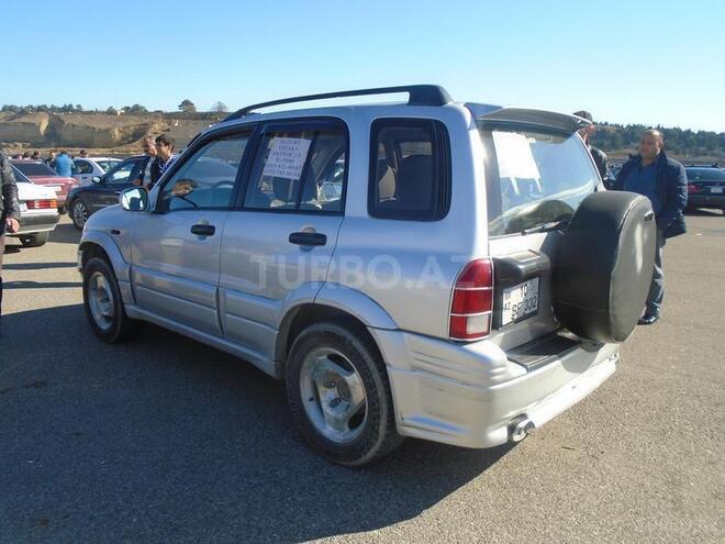 Suzuki Grand Vitara 2000, 277,000 km - 2.5 l - Bakı