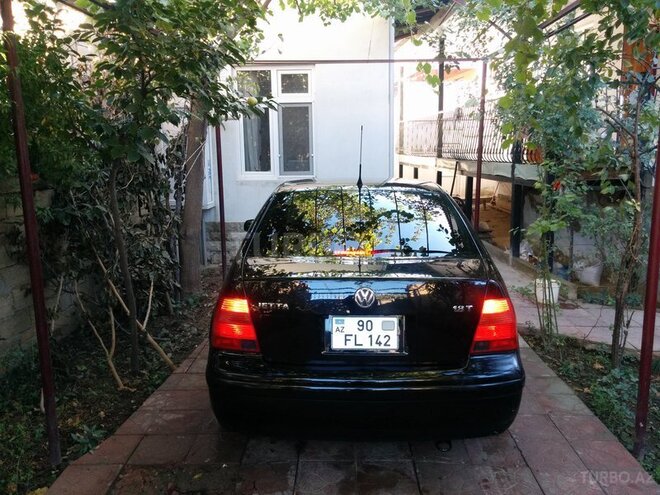 Volkswagen Jetta 2001, 106,000 km - 1.8 l - Bakı