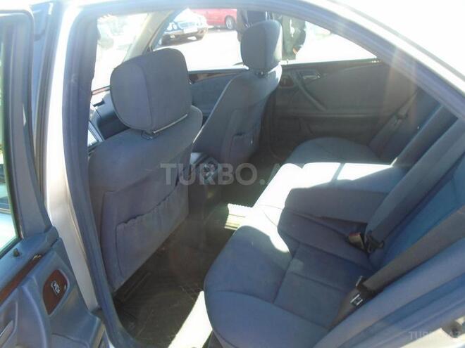 Mercedes E 240 2000, 315,000 km - 2.4 l - Bakı