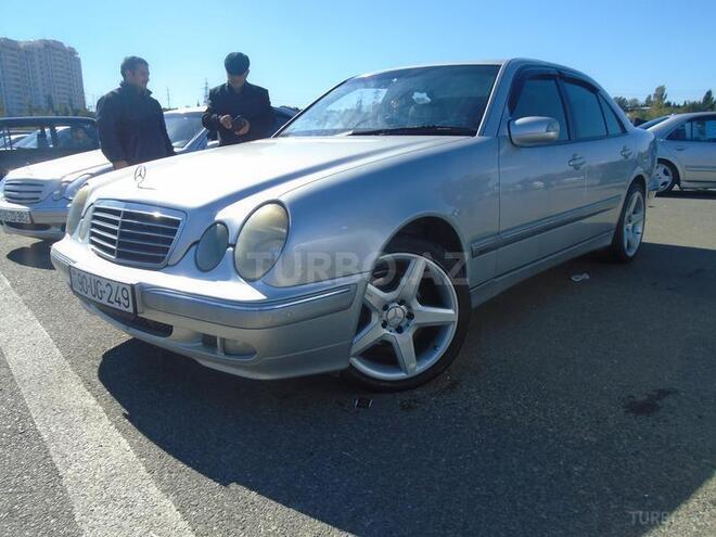 Mercedes E 240 2000, 315,000 km - 2.4 l - Bakı