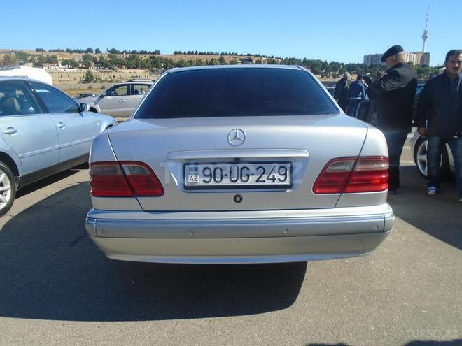 Mercedes E 240 2000, 315,000 km - 2.4 l - Bakı