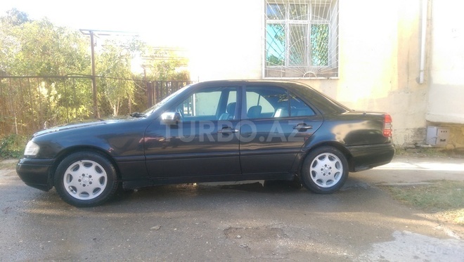Mercedes C 200 1994, 390,000 km - 2.0 l - Bakı