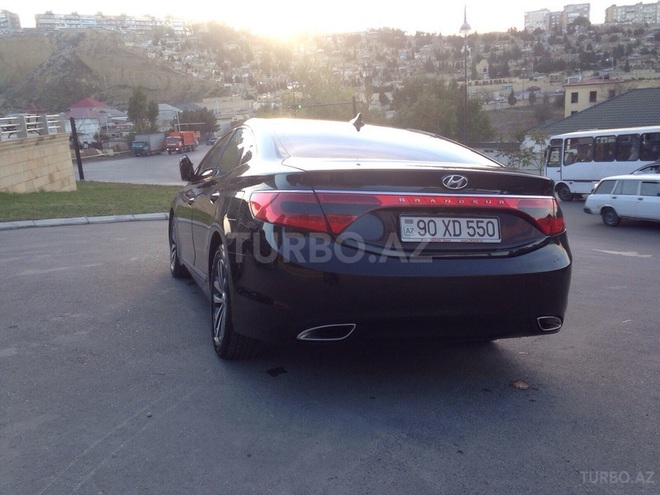 Hyundai Grandeur 2011, 82,000 km - 2.4 l - Bakı