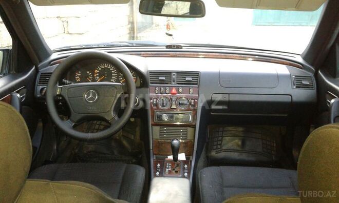 Mercedes C 200 2000, 203,436 km - 2.0 l - Sumqayıt