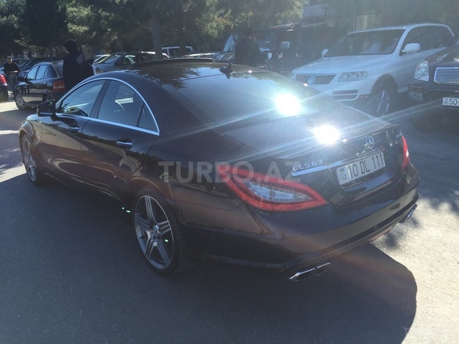 Mercedes CLS 63 AMG 2014, 62,600 km - 5.5 l - Sumqayıt