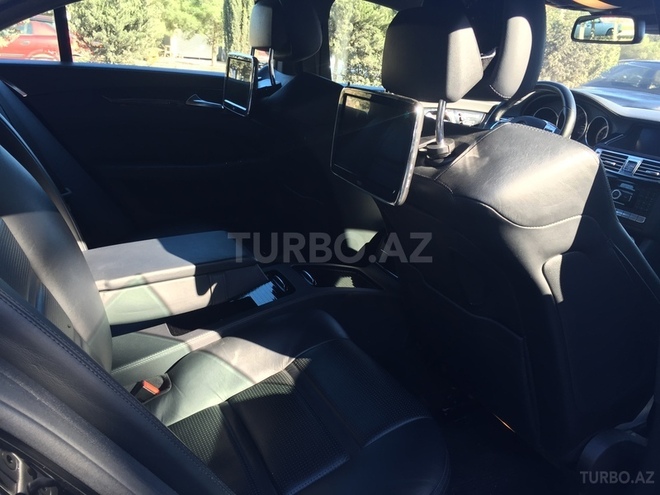 Mercedes CLS 63 AMG 2014, 62,600 km - 5.5 l - Sumqayıt