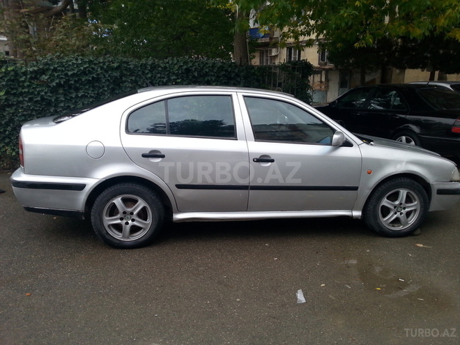 Skoda Octavia 1998, 429,816 km - 1.8 l - Bakı