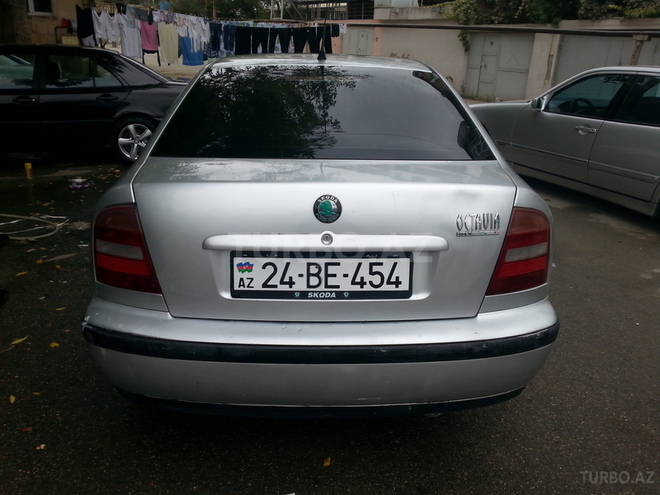 Skoda Octavia 1998, 429,816 km - 1.8 l - Bakı
