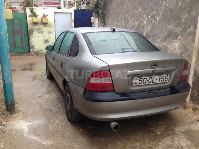 Opel Vectra 1997, 220,000 km - 2.0 l - Bakı
