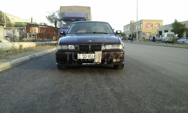 BMW 318 1993, 260,000 km - 1.8 l - Bakı