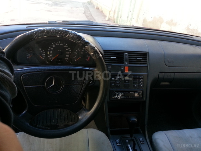Mercedes C 220 1994, 180,000 km - 2.2 л - Bakı