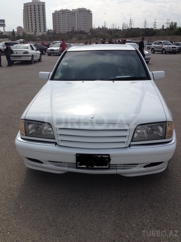 Mercedes C 230 1998, 233,000 km - 2.3 l - Bakı