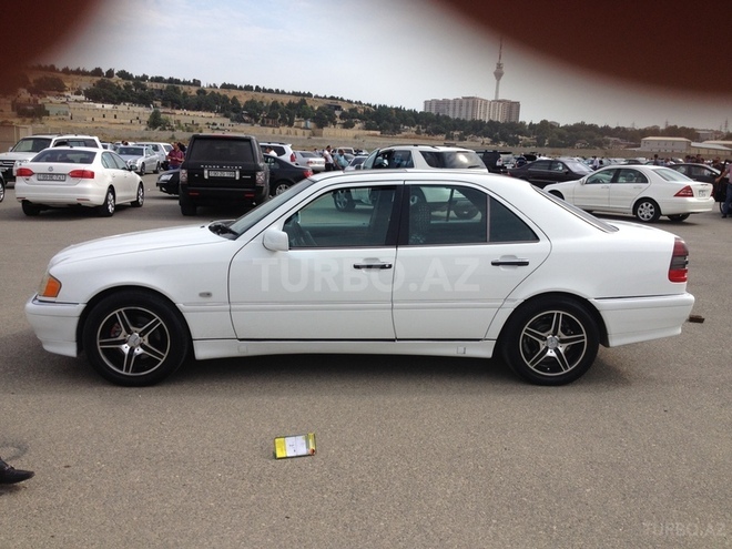Mercedes C 230 1998, 233,000 km - 2.3 l - Bakı