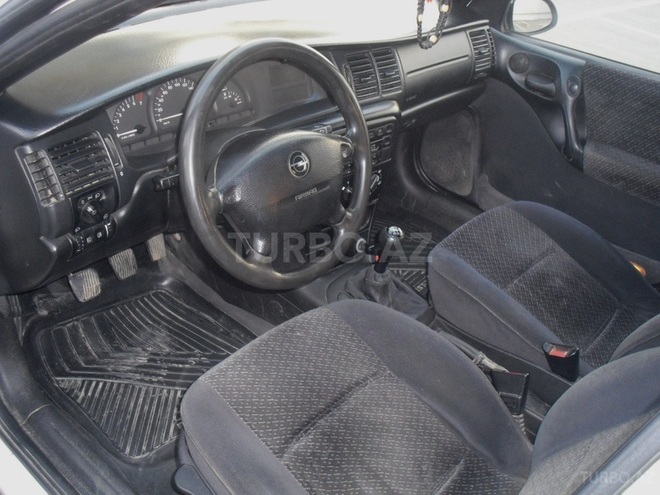 Opel Vectra 1996, 250,000 km - 1.8 l - Bakı