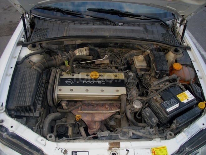 Opel Vectra 1996, 250,000 km - 1.8 l - Bakı