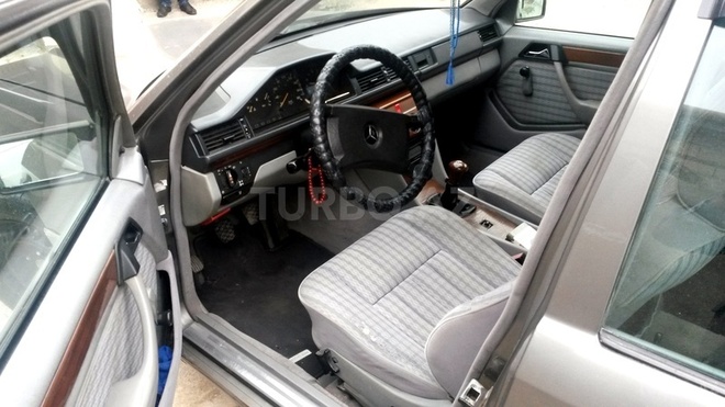 Mercedes E 200 1990, 760,000 km - 2.0 l - Bakı