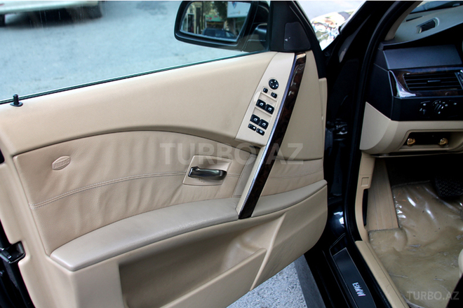 BMW 530 2004, 156,000 km - 3.0 l - Bakı