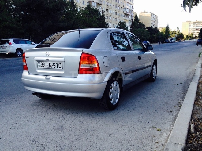Opel Astra 2000, 130,000 km - 1.6 л - Bakı