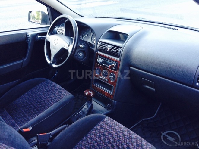 Opel Astra 2000, 130,000 km - 1.6 л - Bakı