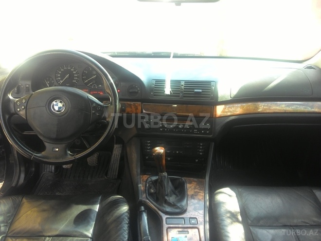 BMW 523 1997, 392,000 km - 2.5 l - Sumqayıt