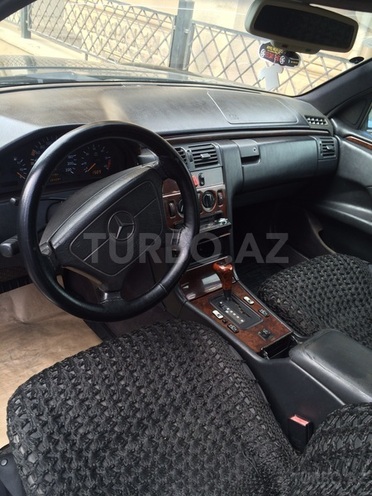 Mercedes E 230 1995, 354,325 km - 0.2 l - Bakı