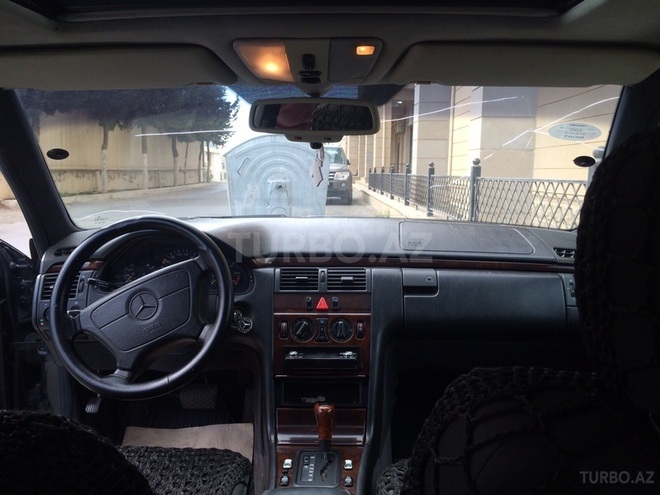 Mercedes E 230 1995, 354,325 km - 0.2 l - Bakı