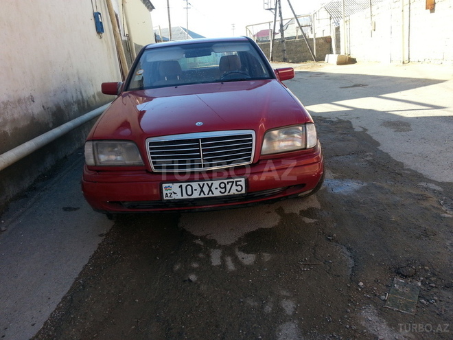 Mercedes C 220 1994, 180,000 km - 2.2 л - Bakı