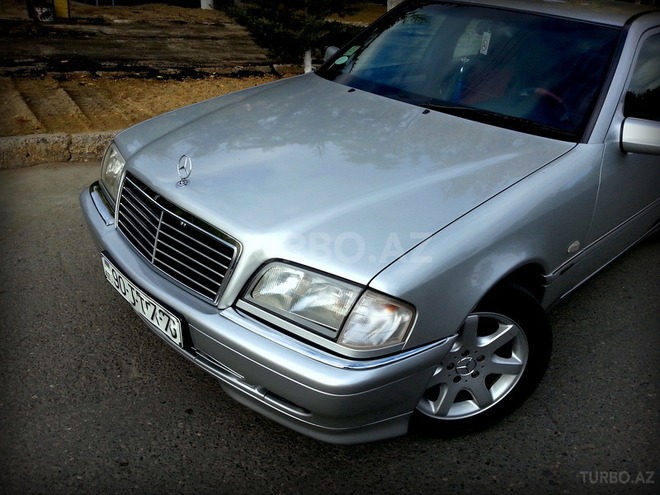 Mercedes C 220 1998, 245,000 km - 2.2 l - Bakı