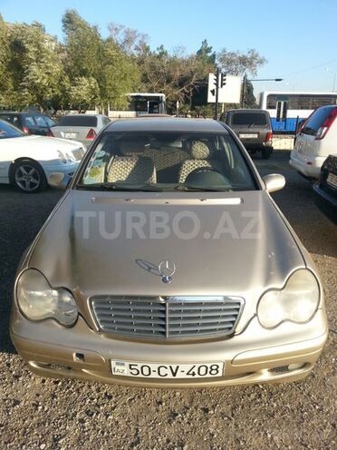 Mercedes C 200 2001, 260,000 km - 2.0 л - Sumqayıt