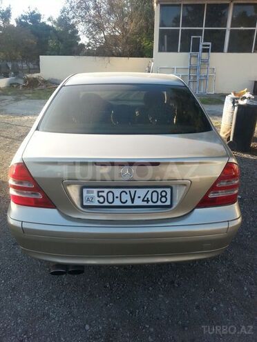 Mercedes C 200 2001, 260,000 km - 2.0 л - Sumqayıt