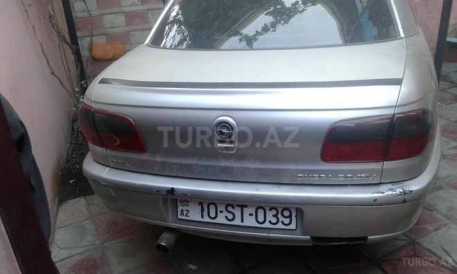 Opel Omega 1995, 273,460 km - 2.0 l - Bakı