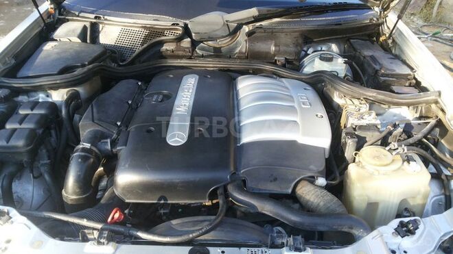 Mercedes E 270 2000, 270,824 km - 2.7 l - Bakı