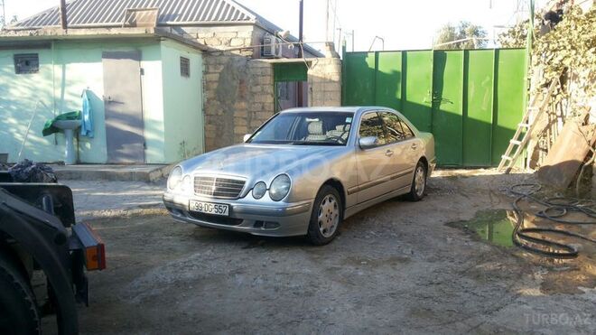 Mercedes E 270 2000, 270,824 km - 2.7 l - Bakı