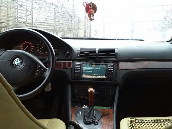 BMW 528 2000, 258,000 km - 2.8 l - Bakı