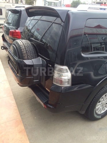 Mitsubishi Pajero 2011, 139,000 km - 3.5 л - Bakı