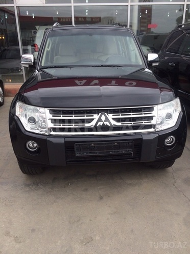 Mitsubishi Pajero 2011, 139,000 km - 3.5 л - Bakı
