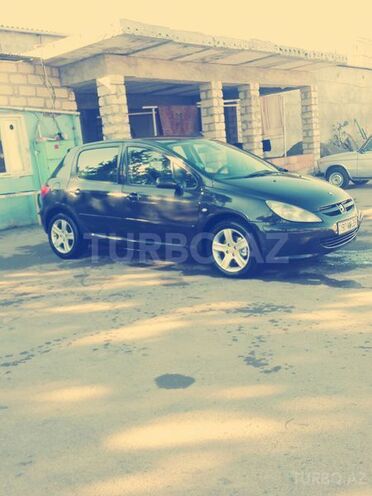 Peugeot 307 2002, 226,000 km - 2.0 l - Gəncə
