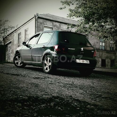 Peugeot 307 2002, 226,000 km - 2.0 l - Gəncə