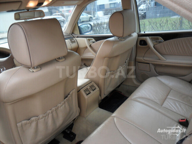 Mercedes E 220 2001, 256,000 km - 2.2 l - Bakı