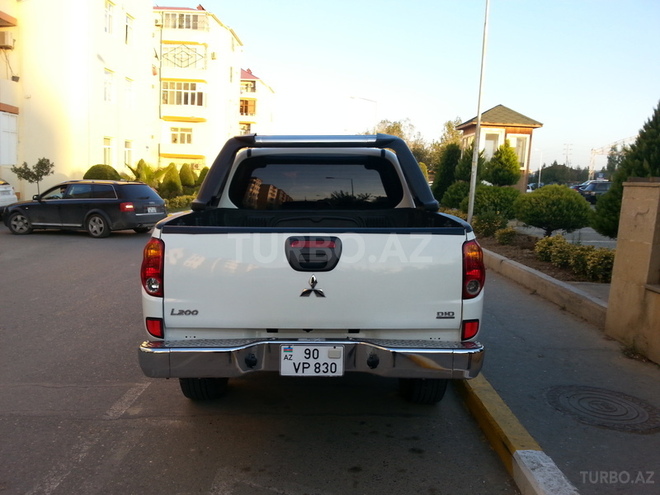 Mitsubishi L200 2012, 110,000 km - 2.5 л - Bakı