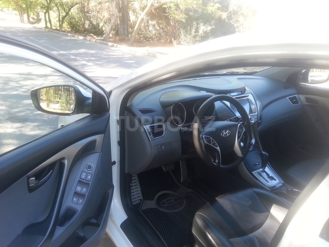 Hyundai Elantra 2012, 72,300 km - 1.6 l - Sumqayıt