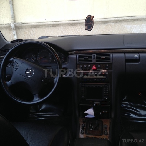 Mercedes E 320 2000, 155,000 km - 3.2 l - Bakı