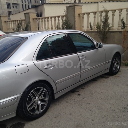 Mercedes E 320 2000, 155,000 km - 3.2 l - Bakı
